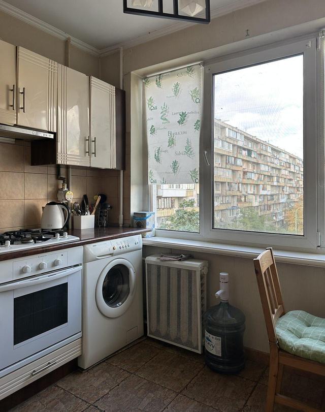 1-кімнатна квартира, Дніпровська наб. 9 — фото 1
