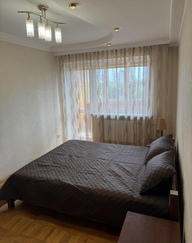 3-кімнатна квартира, просп. Повітрофлотський 36