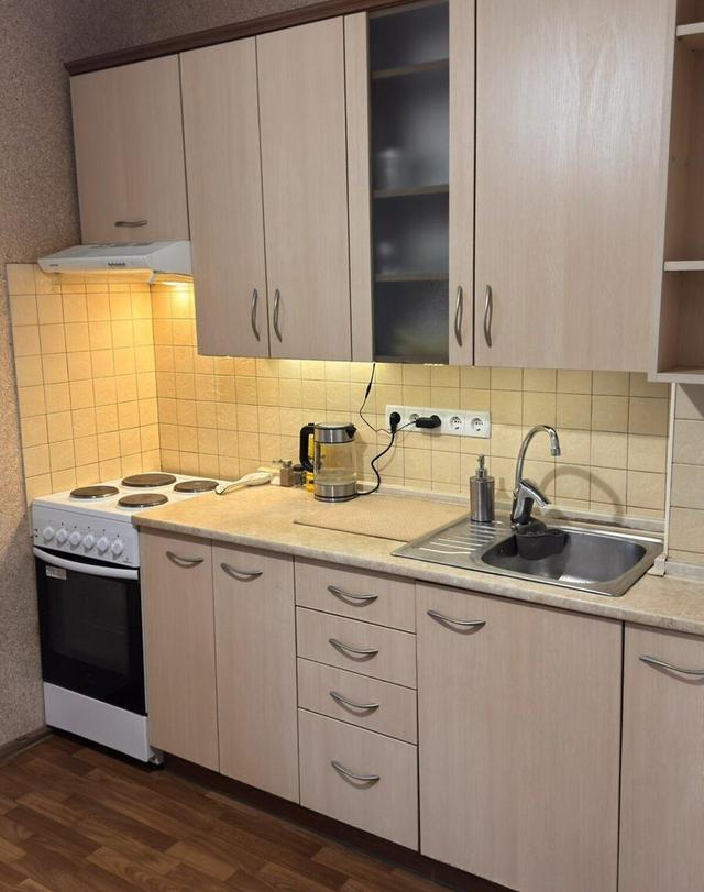 1-кімнатна квартира, вул. Ващенка 3