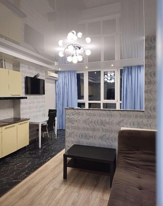 1-кімнатна квартира, вул. Петропавлівська 40а