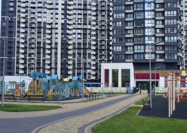 1-кімнатна квартира, вул. Осокорська 2а