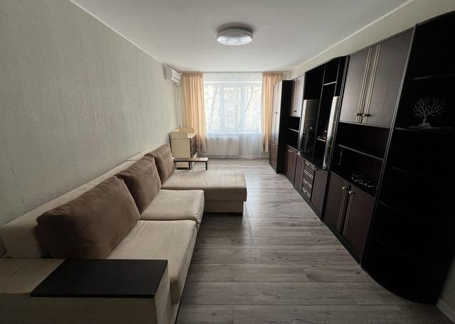 1-кімнатна квартира, вул. Санаторна 18