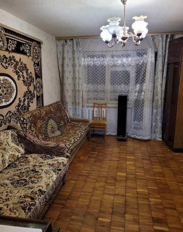 3-кімнатна квартира, вул. Братів Зерових (Червонопартизанська) 14в