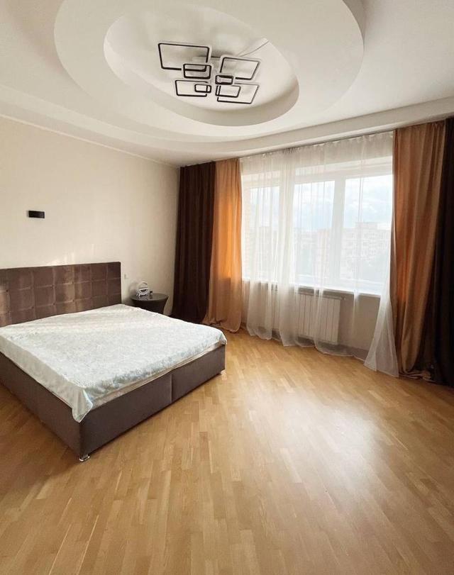 4-кімнатна квартира, просп. Героїв Сталінграда 10а — фото 7