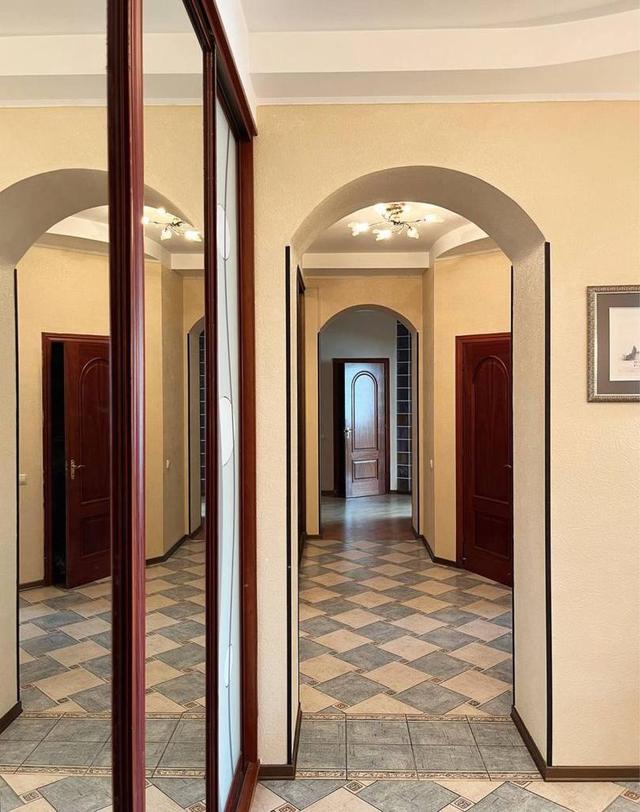 4-кімнатна квартира, просп. Героїв Сталінграда 10а — фото 2
