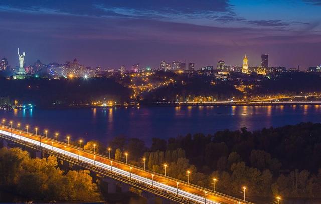 3-кімнатна квартира, Дніпровська наб. 1а — фото 1