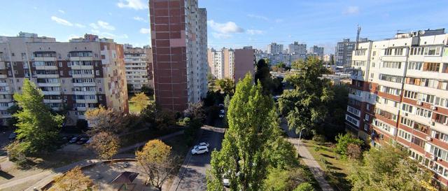 2-кімнатна квартира, пр. Червоної Калини 4В