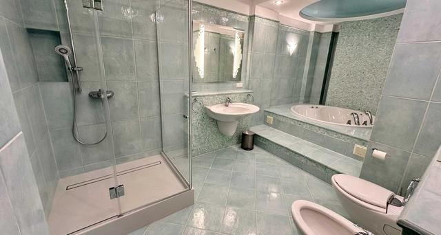 5-кімнатна квартира, просп. Героїв Сталінграда 24а — фото 12