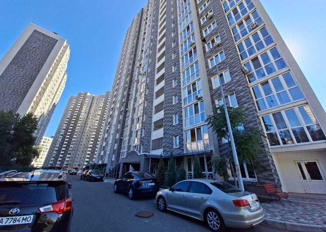 1-кімнатна квартира, вул. Ревуцького 54Б