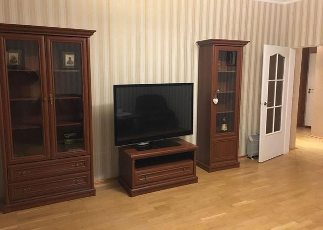 2-кімнатна квартира, вул. Рибалка 5б