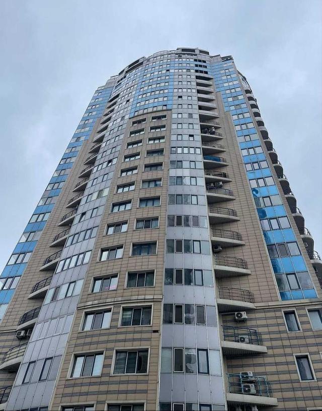 3-кімнатна квартира, просп. Перемоги (Брест-Литовський) 131а — фото 1