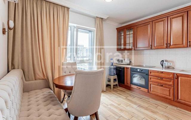 2-кімнатна квартира, вул. Маккейна (Івана Кудрі) 1б