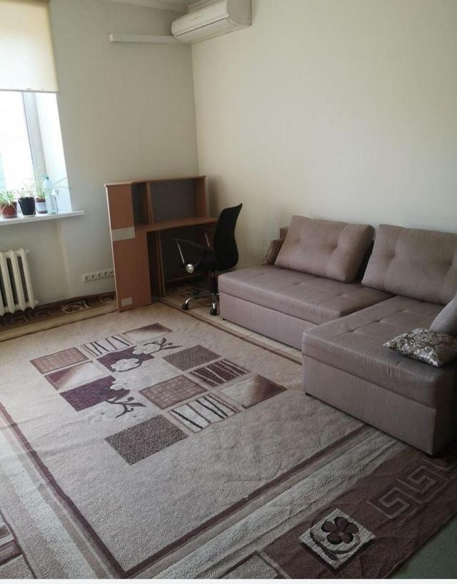 2-кімнатна квартира, вул. Білоруська 3