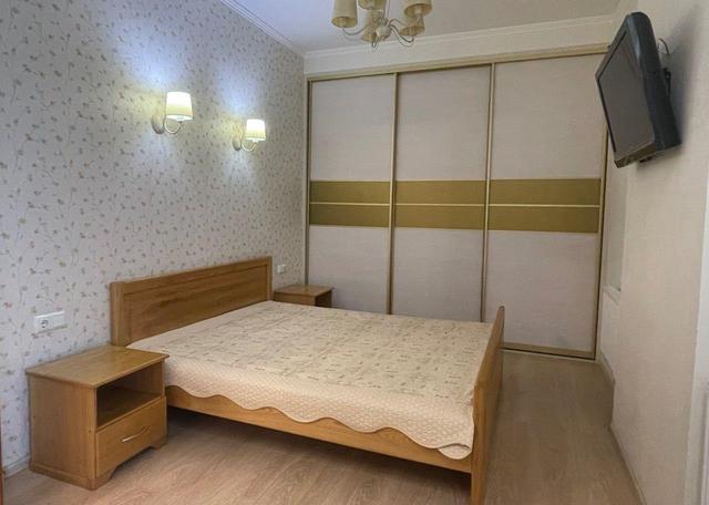 2-кімнатна квартира, вул. Жилянська 118