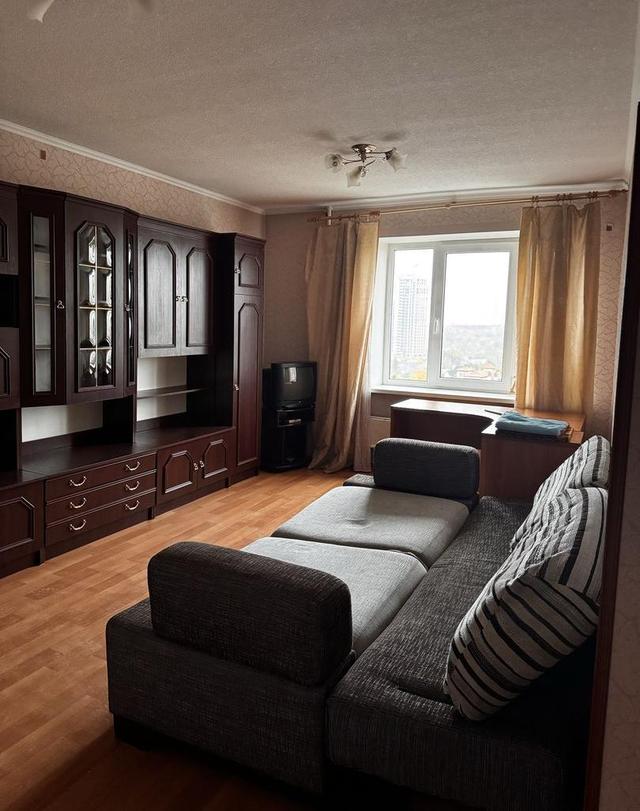 2-кімнатна квартира, вул. Менделєєва 12