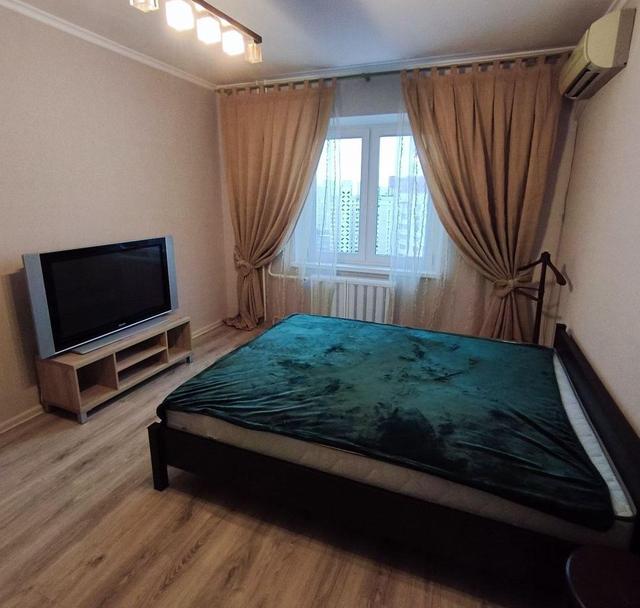 1-кімнатна квартира, вул. Драгоманова 8а