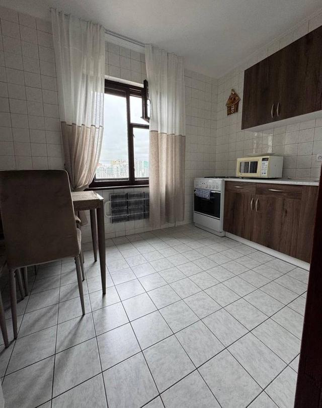 2-кімнатна квартира, вул. Срібнокільська 16 — фото 4