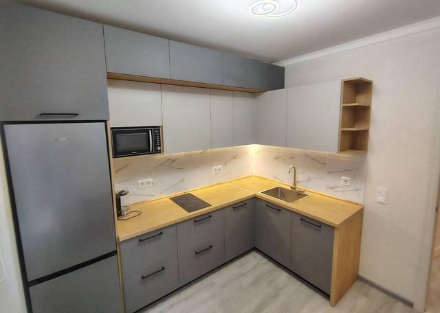 1-кімнатна квартира, вул.Гмирі, 20б
