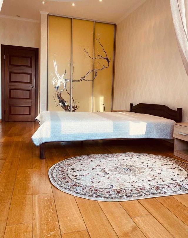2-кімнатна квартира, вул. Драгомирова 2а