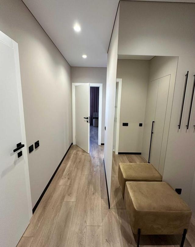 1-кімнатна квартира, на Бандери 32д