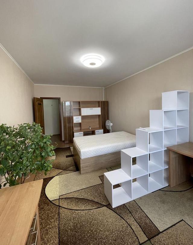 2-кімнатна квартира, вул. Крушельницької 3