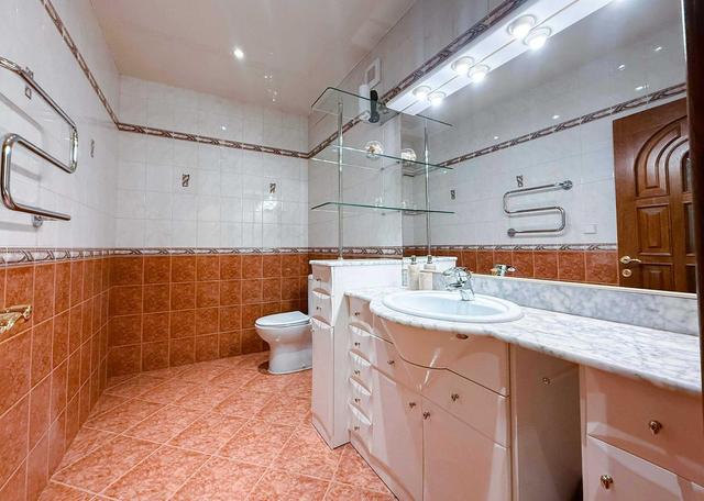 5-кімнатна квартира, просп. Героїв Сталінграда 12д — фото 23