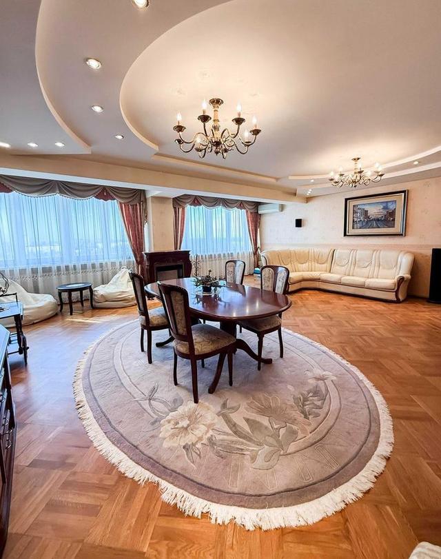 5-кімнатна квартира, просп. Героїв Сталінграда 12д — фото 3