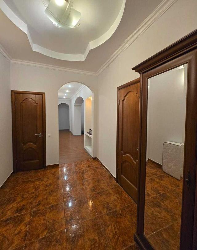 4-кімнатна квартира, вул. Коновальця (Щорса) 32а — фото 12