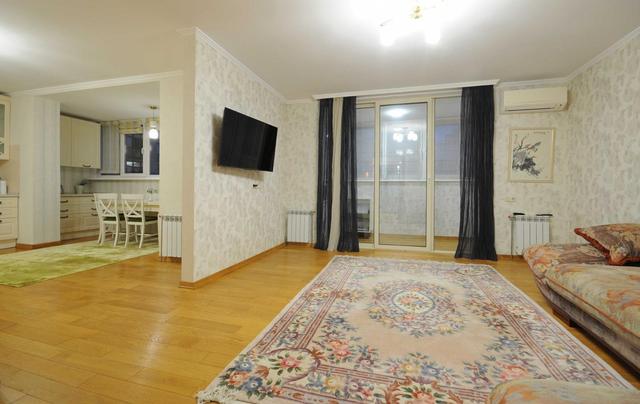 2-кімнатна квартира, вул. Сікорського (Танкова) 4в