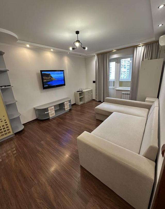 2-кімнатна квартира, просп. Григоренка 7а — фото 1