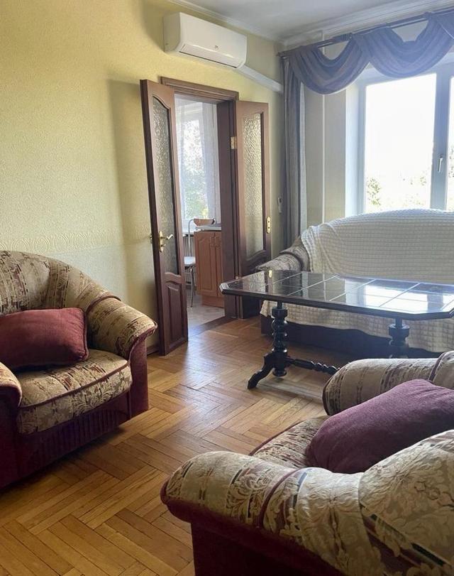 3-кімнатна квартира, просп. Героїв Сталінграда 39а — фото 1