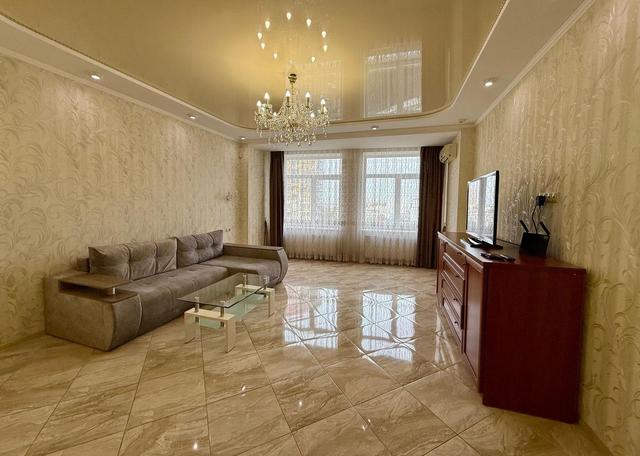 4-кімнатна квартира, вул. Коновальця (Щорса) 36в — фото 1