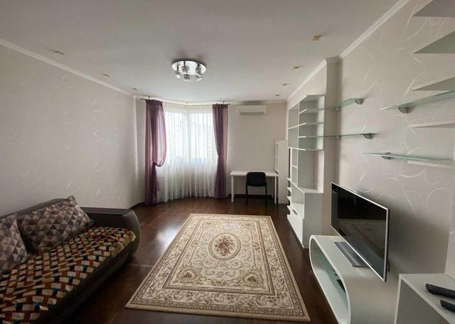 1-кімнатна квартира, вул. Степана Рудницького, 3