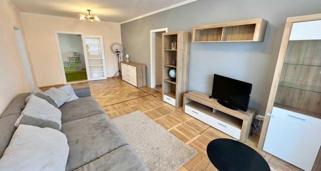 3-кімнатна квартира, вул. Срібнокільська 8а