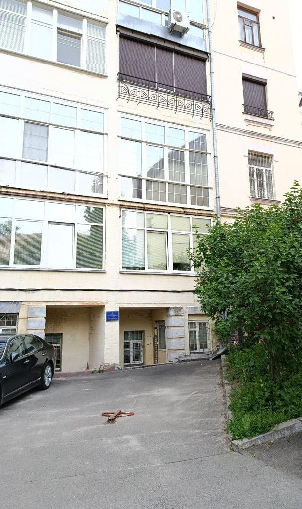 4-кімнатна квартира, вул. Михайлівська 18а — фото 2