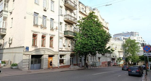 4-кімнатна квартира, вул. Михайлівська 18а — фото 4