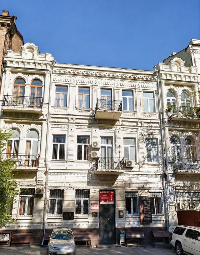 2-кімнатна квартира, вул. Володимирська 65 — фото 1