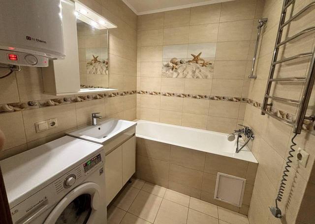 1-кімнатна квартира, вул. Крушельницької 15в