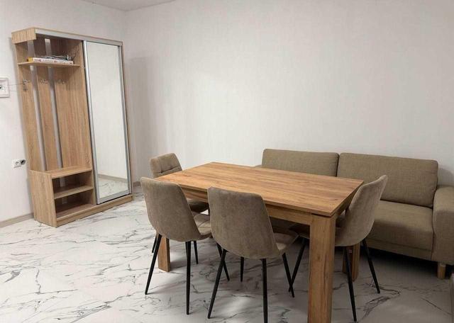 2-кімнатна квартира, вул. Нововокзальна, 69