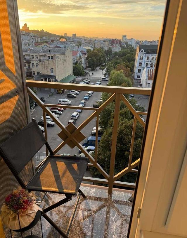 1-кімнатна квартира, нижній вал будинок 27-29  і подолу вхідметро прямо з будинку — фото 2