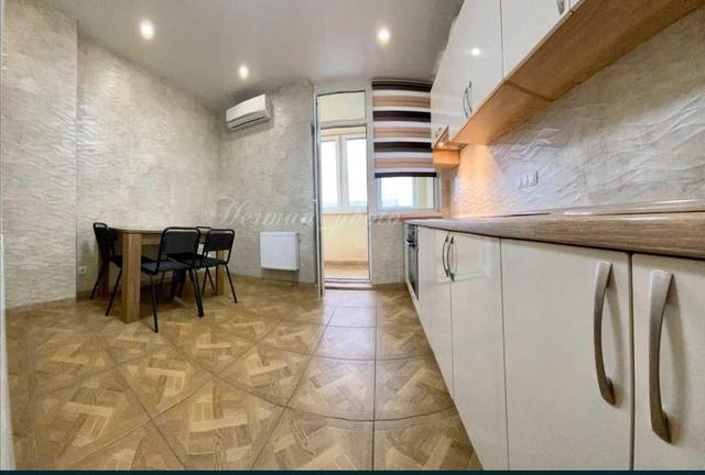 1-кімнатна квартира, вул. Самійли Кішки 10