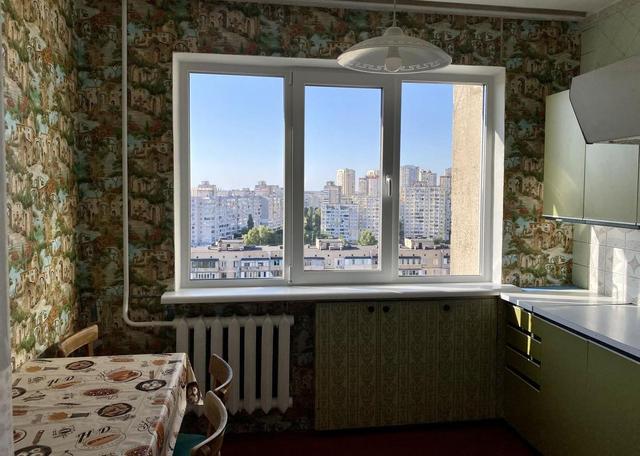 3-кімнатна квартира, на Троєщині в шестнадцаті — фото 1