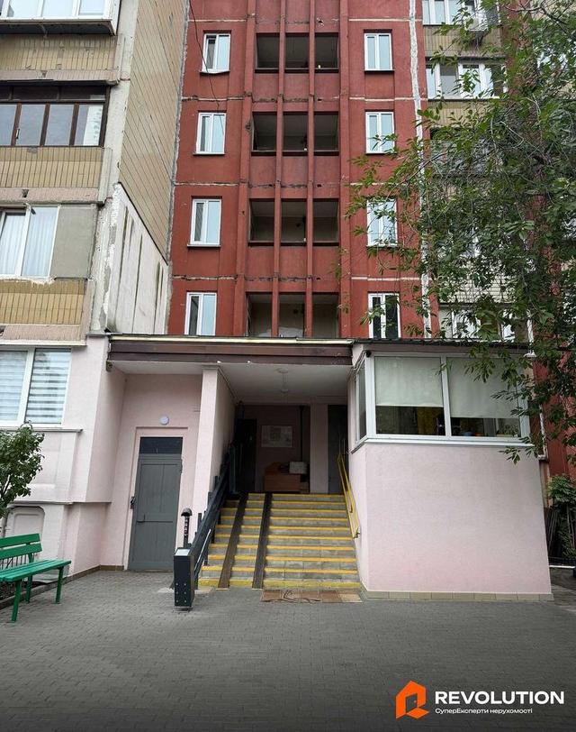 2-кімнатна квартира, вул. Драгоманова 20а — фото 24