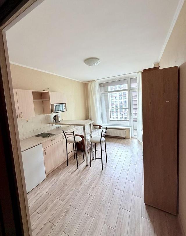 1-кімнатна квартира, просп. Правди 45б
