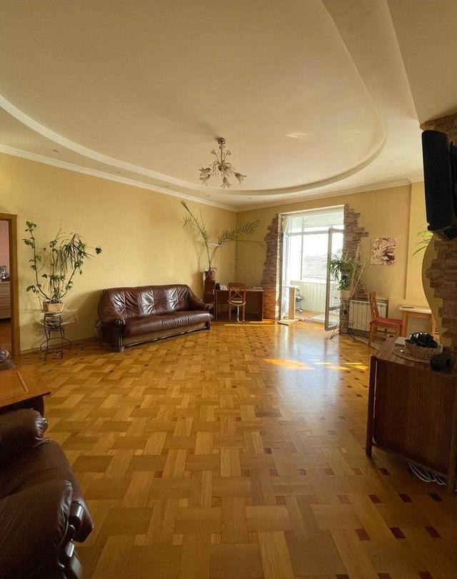 2-кімнатна квартира, вулиці Дмитра Дорошенка