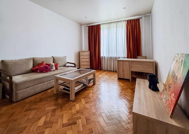 2-кімнатна квартира, Гончара вул. 14