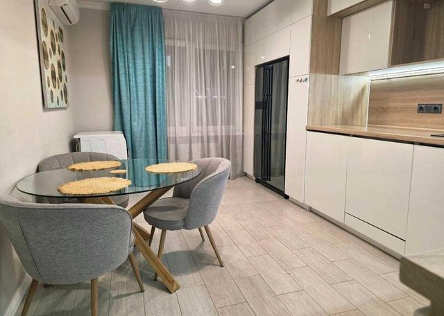 3-кімнатна квартира, вул. Ломоносова 34а