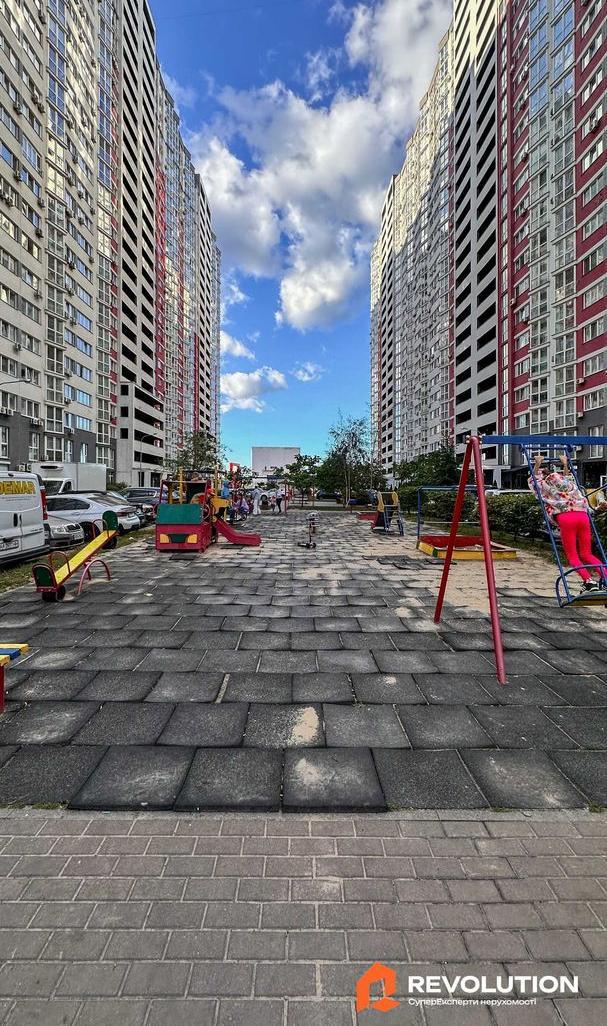 2-кімнатна квартира, вул. Драгоманова 2 — фото 14