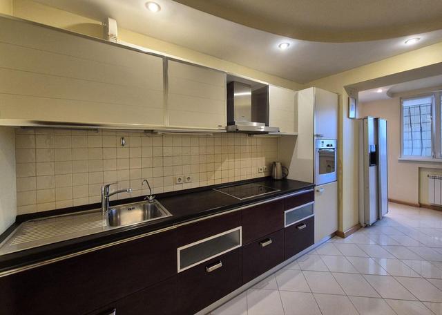 3-кімнатна квартира, просп. Корольова 24а