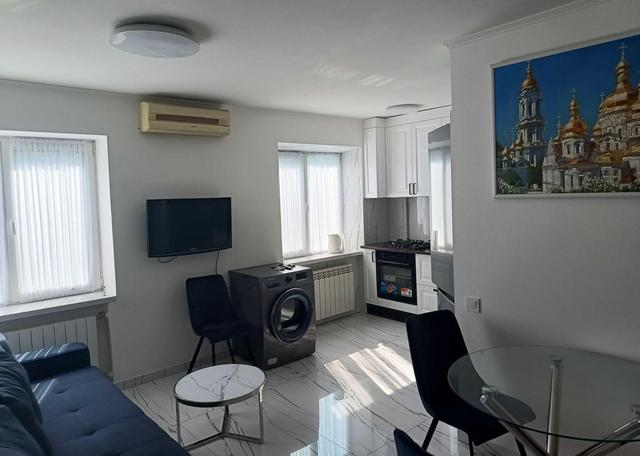 3-кімнатна квартира, бульв. Українки 3 — фото 1